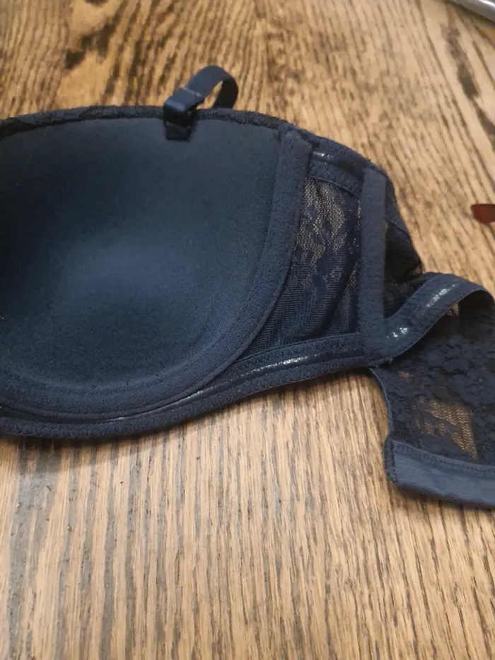 Soutiens-gorge bleu Hunkemöller 90B eu 75B - photo numéro 14