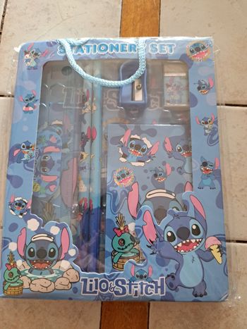 Set papeterie Stitch