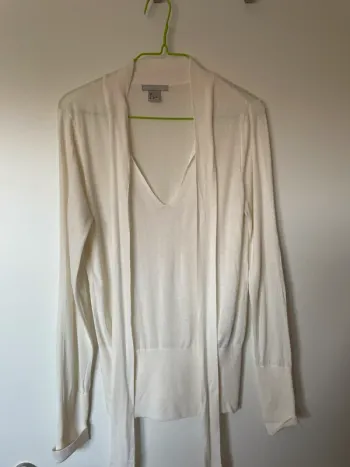 Pull fin col lavallière