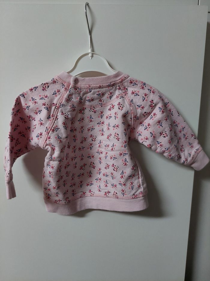 Sweat taille 74 - photo numéro 2