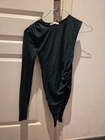 Haut body vert sapin asymétrique Zara