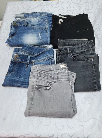 Lot 5 jean's femme taille 38 TBE