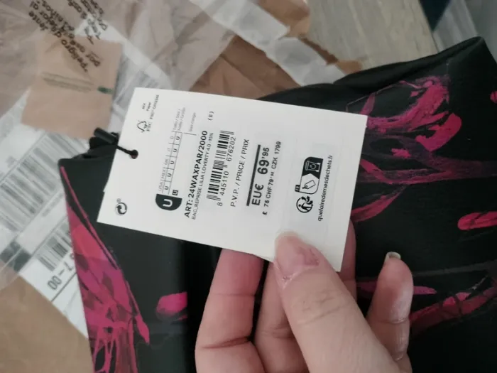 Sac desigual noir et rose (taille M) - photo numéro 12