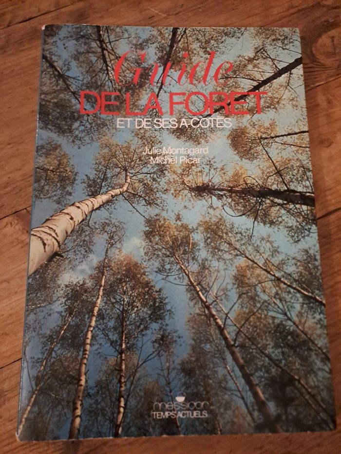 Livre Guide de la Forêt