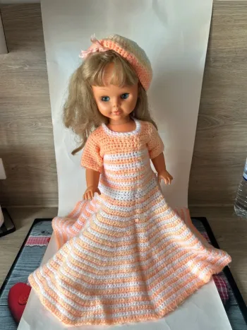 Poupée Bella marcheuse vintage