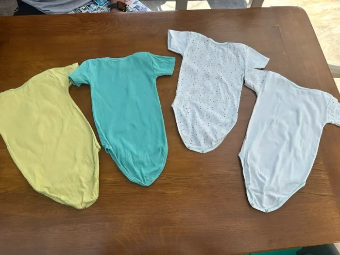 Lot de 4 bodies Influx 3 ans - photo numéro 10