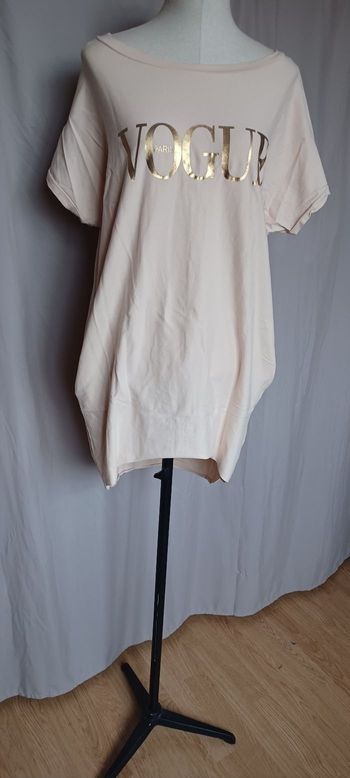 Très joli t-shirt court devant et long dernier femme T U 