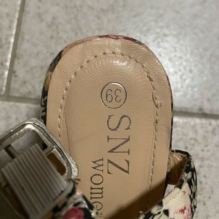 Sandales - photo numéro 2