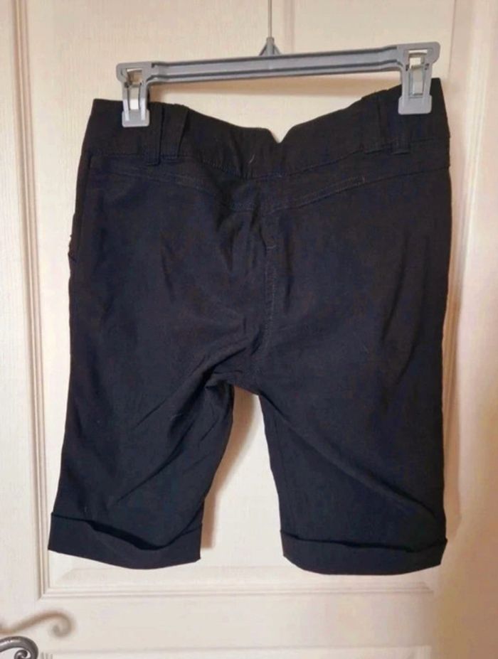 Bermuda noir - Spot - photo numéro 2