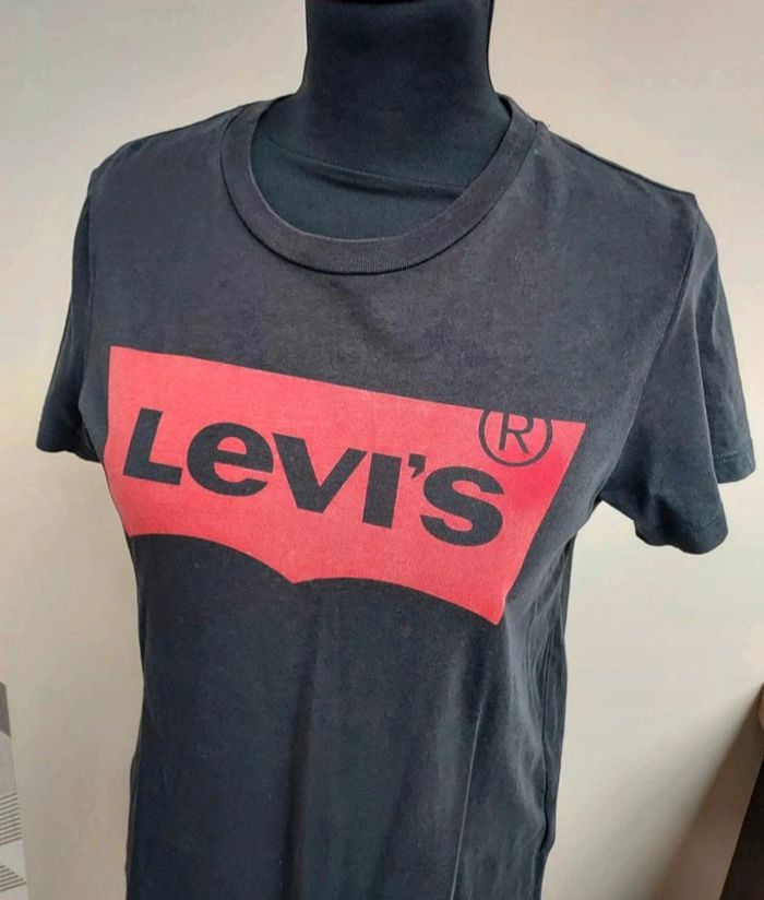 Tee shirt Levi's femme noir et rouge Taille S - photo numéro 2