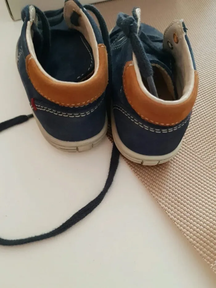 Chaussure premiers pas - photo numéro 4