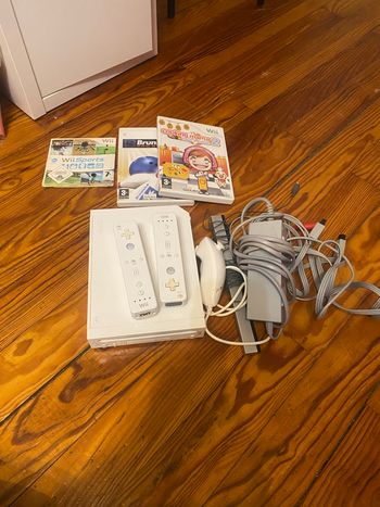 Console Nintendo wii + accessoires + 3 jeux 