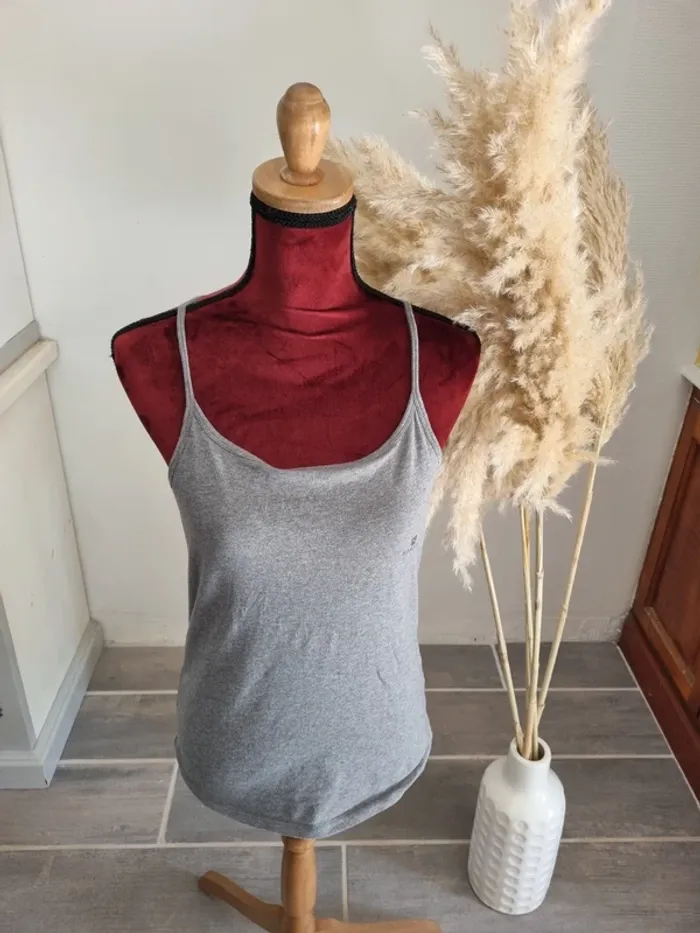 Débardeur de sport femme 42
