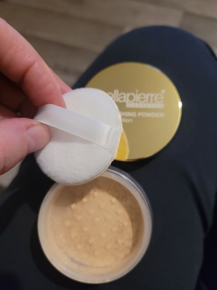 Poudre de finition visage avec houpette BellaPierre - photo numéro 2