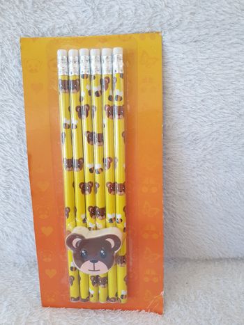 Lot de 6 crayons de mine et gommes