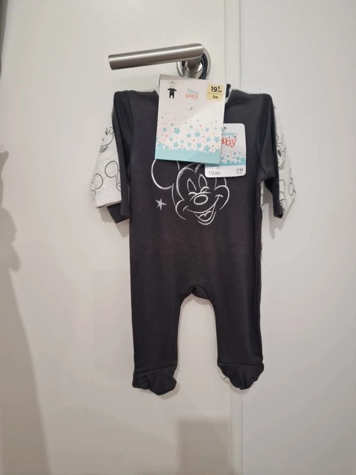 Lot de 2 pyjamas disney NEUFS