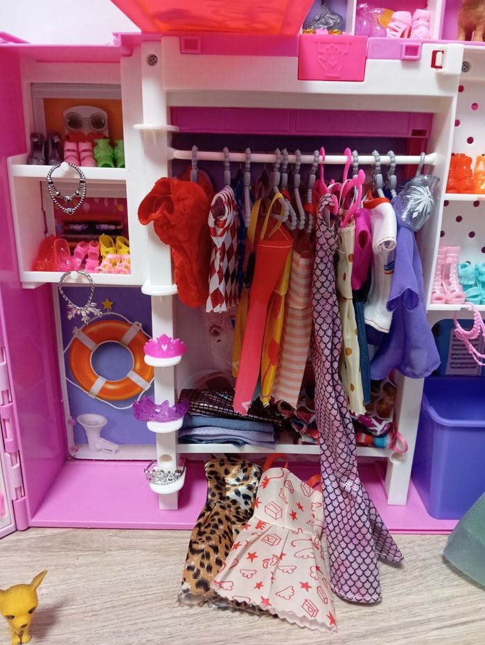 Lot barbie dressing - photo numéro 4