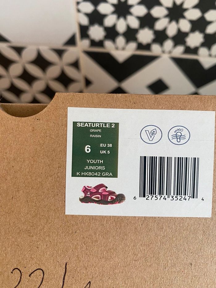 Chaussures ouvertes / sandales végane / vegan Kamik - photo numéro 9
