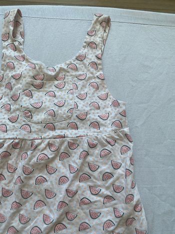 Robe à bretelle taille 6 ans