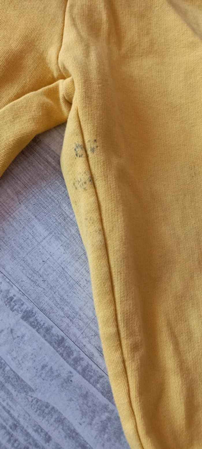 Jogging jaune - photo numéro 3