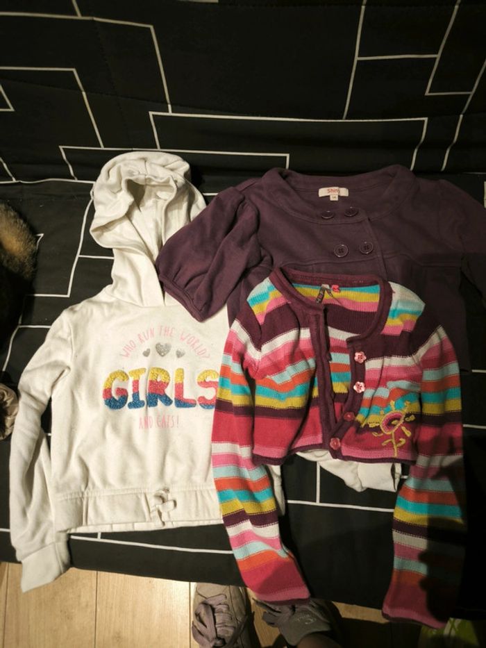Lot d'habits fille taille 5 ans