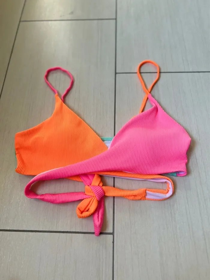 Haut de bikini