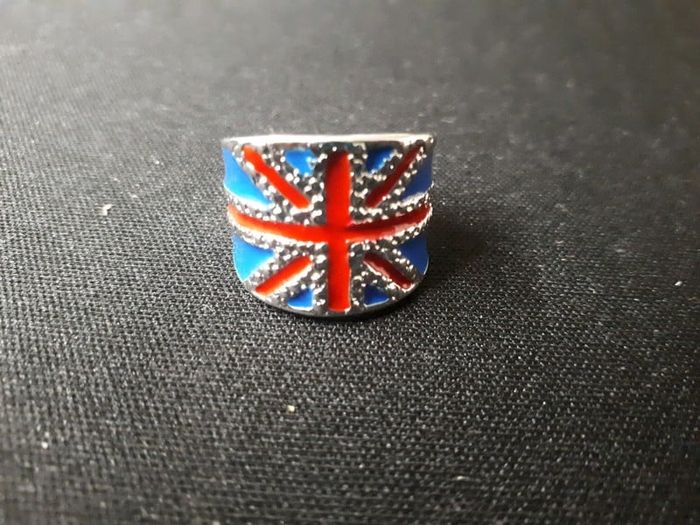 Bague avec drapeau anglais T50