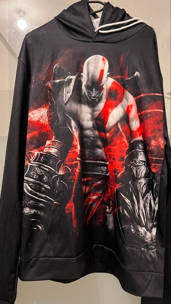 Sweat-shirt léger avec capuche en très bon état