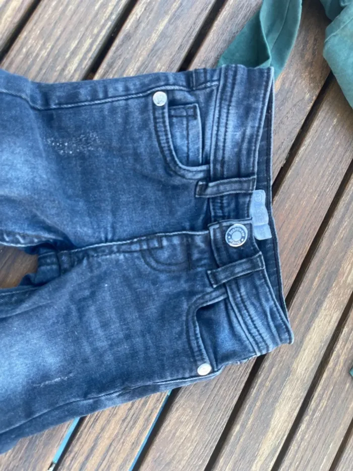 Jean et tee shirt Zara 12 mois - photo numéro 3