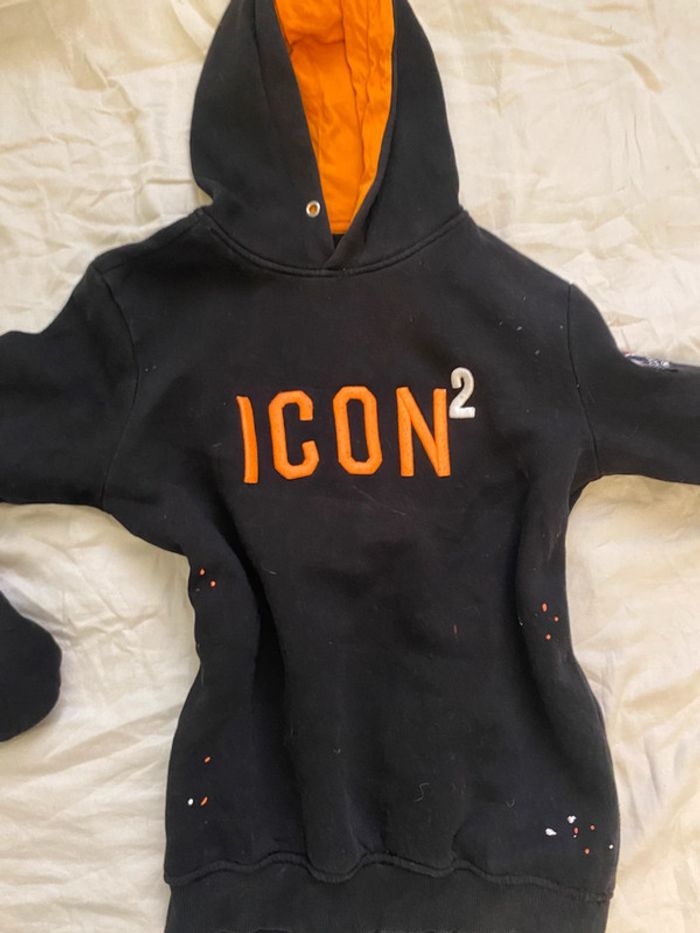 Sweat à capuche noir Icon 2 – Capuche orange - photo numéro 2