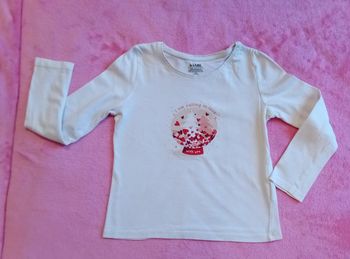 T-shirt Kiabi taille 5 ans en très bon état