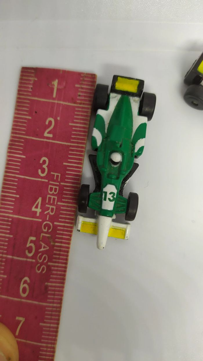 3 mini voitures de courses  formule 1 hasbro - photo numéro 2