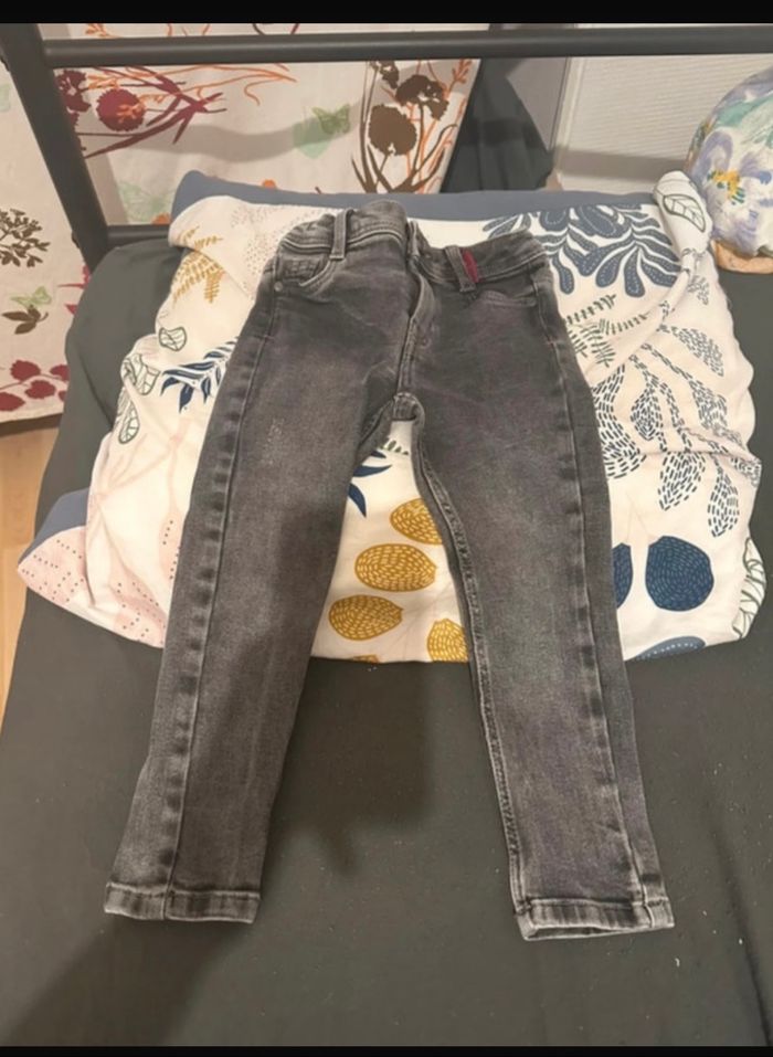 Jeans garçon 3 ans🐿️