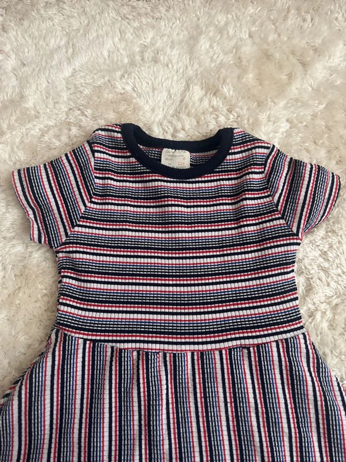 Robe 5 ans Zara 🤍 - photo numéro 5