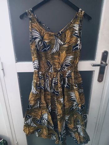 Robe d'été  imprimé feuillage taille s