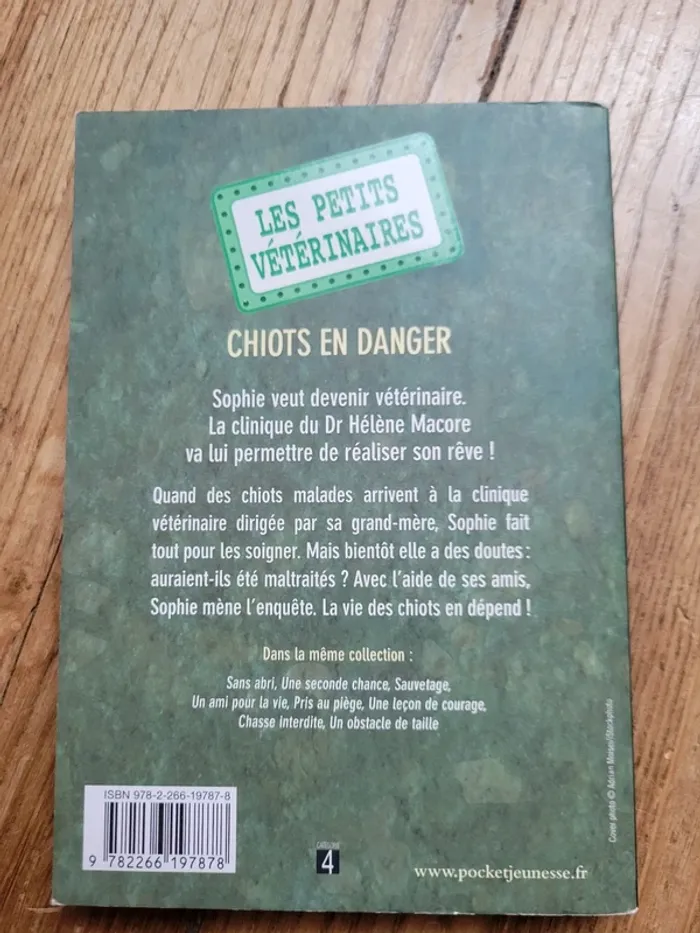 Lot de 2 livres de "Les petits vétérinaires" - photo numéro 3