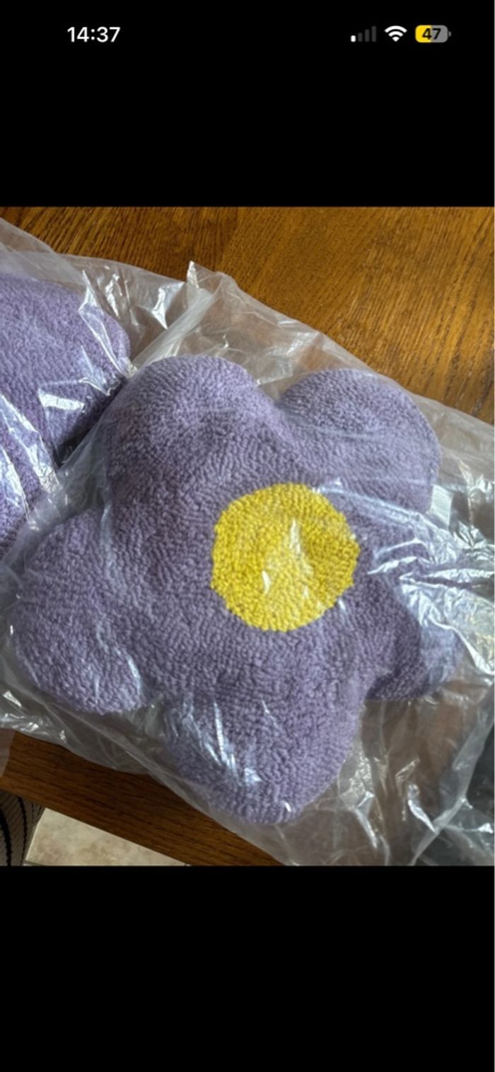 Coussin fleur - photo numéro 3