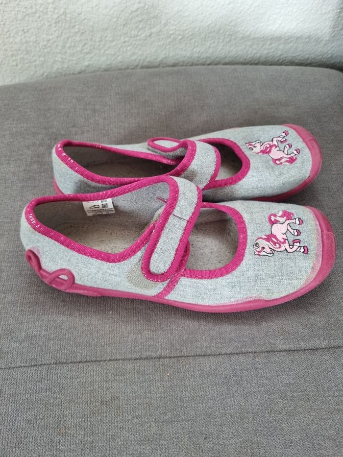 Chaussons 32 - photo numéro 2