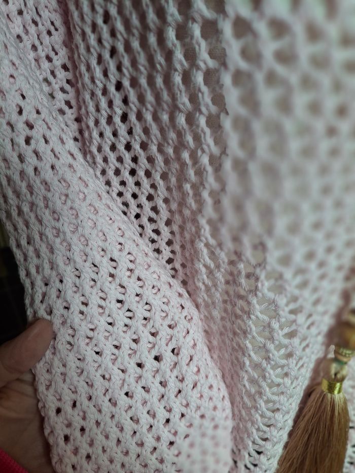 Pull rose pâle maille ajourée - photo numéro 2