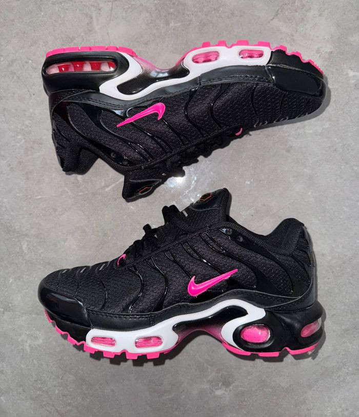 TN Noir rose 28 Achat occasion Baskets (fille) Nike Rose 28