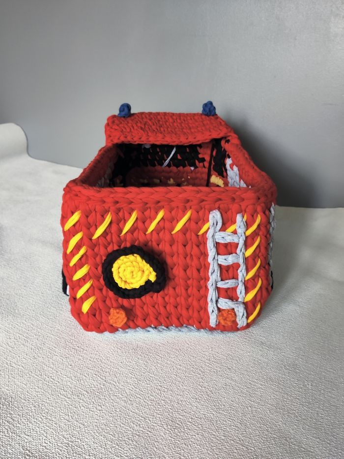 Panier de rangement en Trapilho type camion de pompier - photo numéro 6