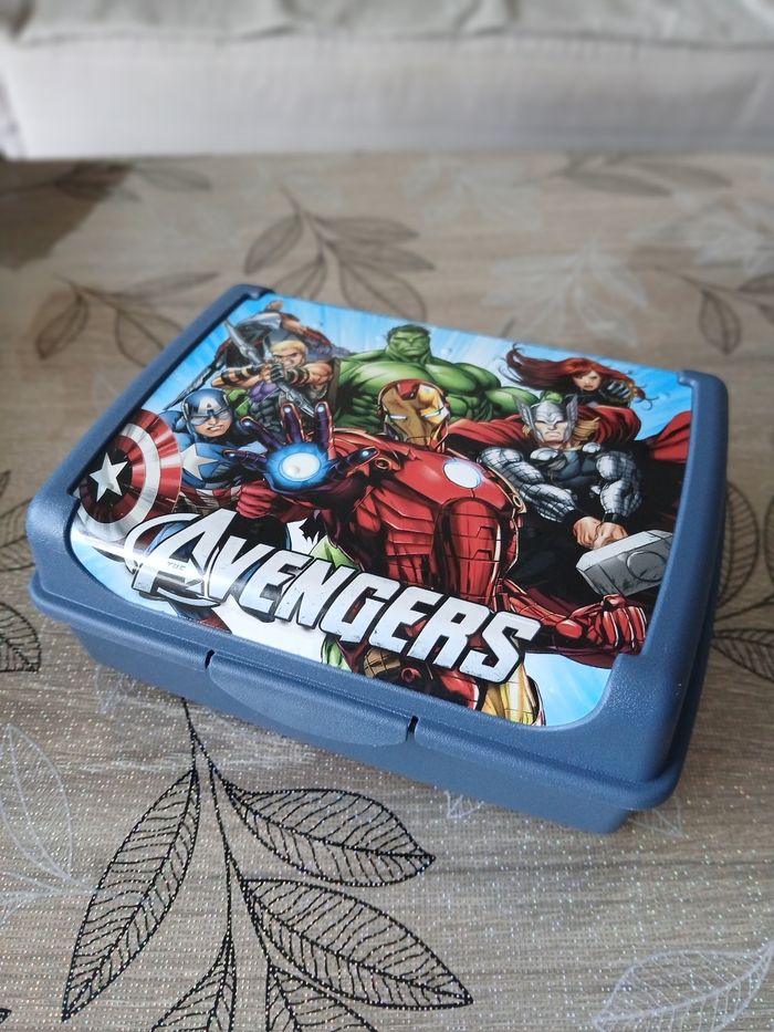 Boîte à goûter AVENGERS
