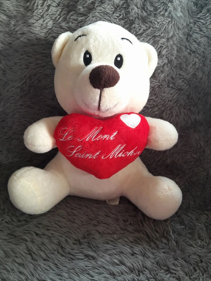 Peluche ours coeur