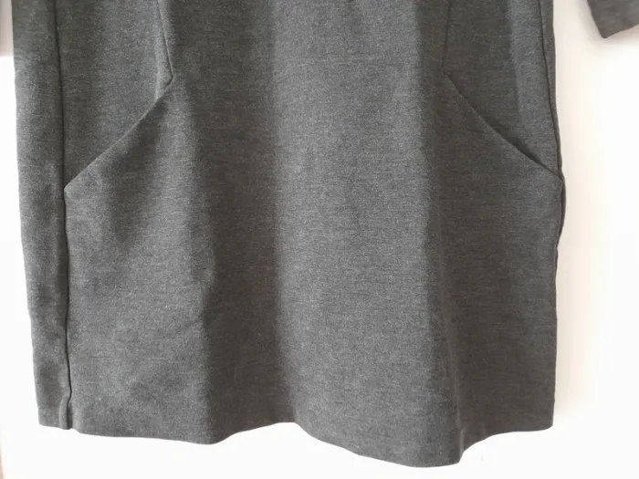 Robe courte forme droite - photo numéro 3