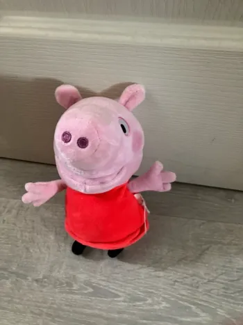 Doudou de peppa piG