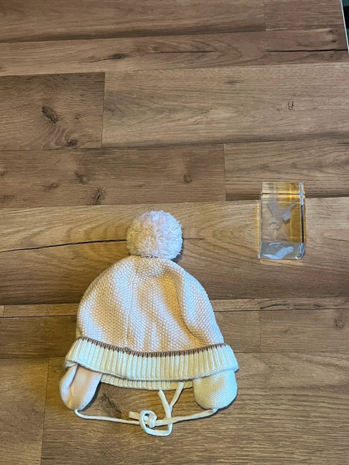 Je vend un bonnet bébé fille 45 cm très bon état - photo numéro 2