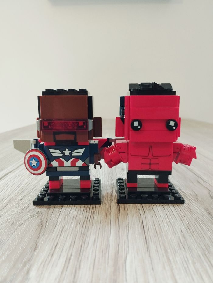 LEGO 40668 Marvel Captain America et Hulk rouge - photo numéro 2