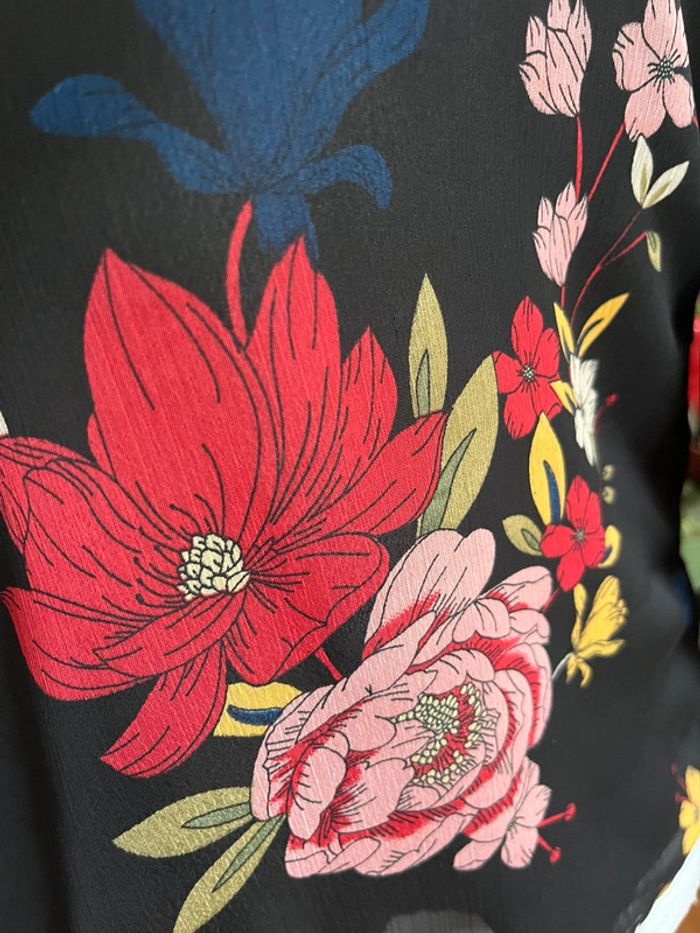 Blouse fleurie chic neuve avec étiquette - photo numéro 5