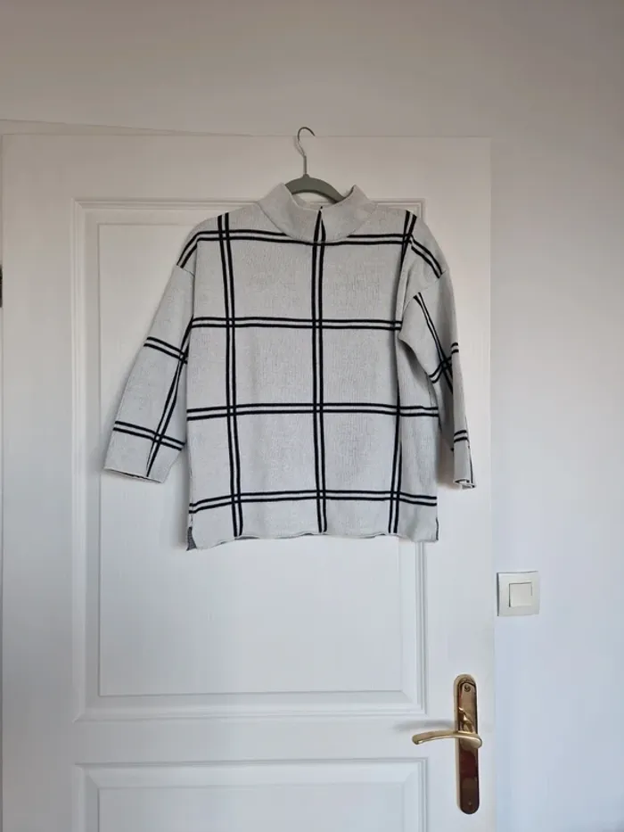 Pull à carreaux
