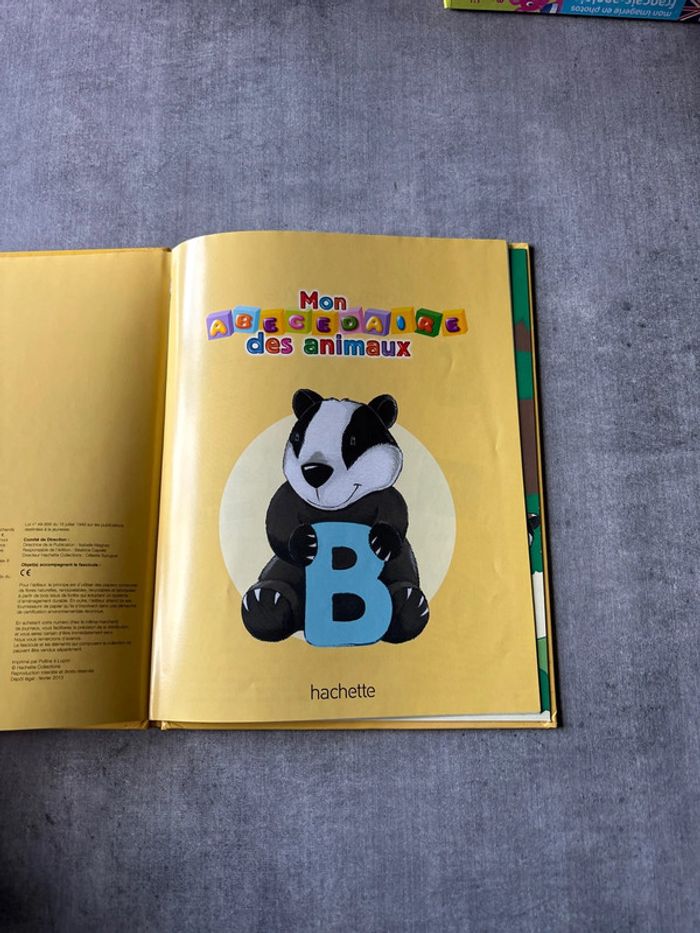 Livre découvre le B avec Basile, le blaireau - photo numéro 3